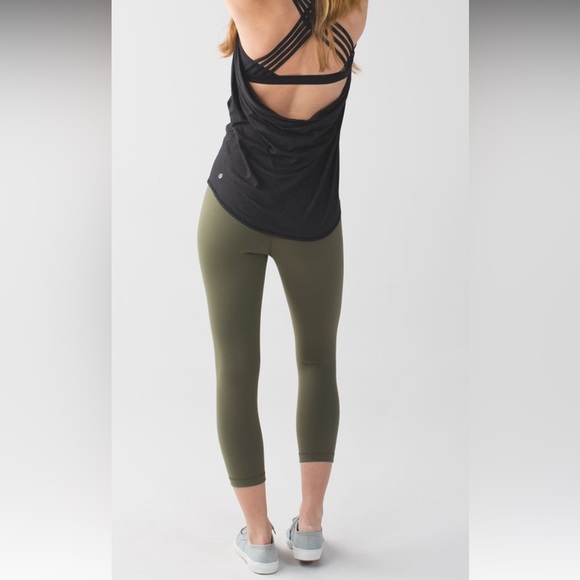 Lululemon Wunder Under Crop II *Full-On Luon in Fatigue Green - Picture 2 of 6